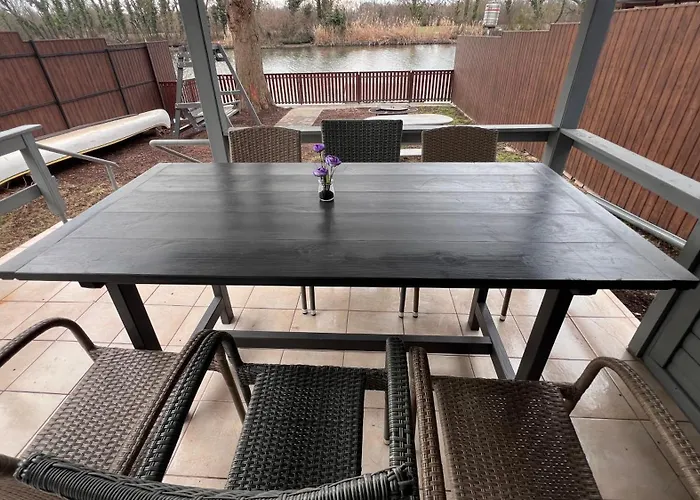 Baba Neni Nyaraloja Nyaraló